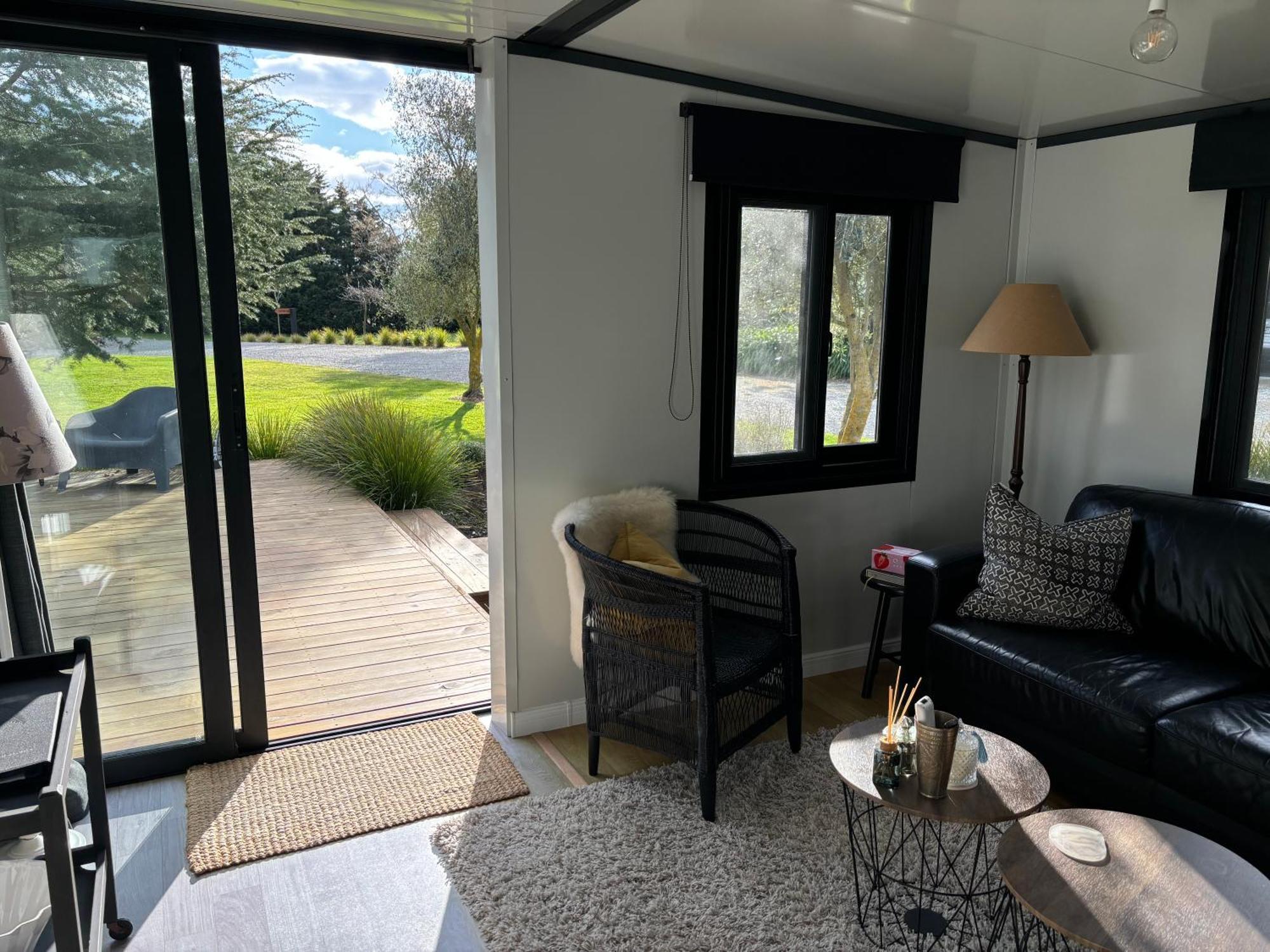 Adorable Little Container House Apartment Hastings Luaran gambar